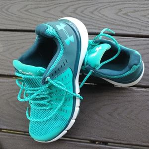 Under Armour Sneakers